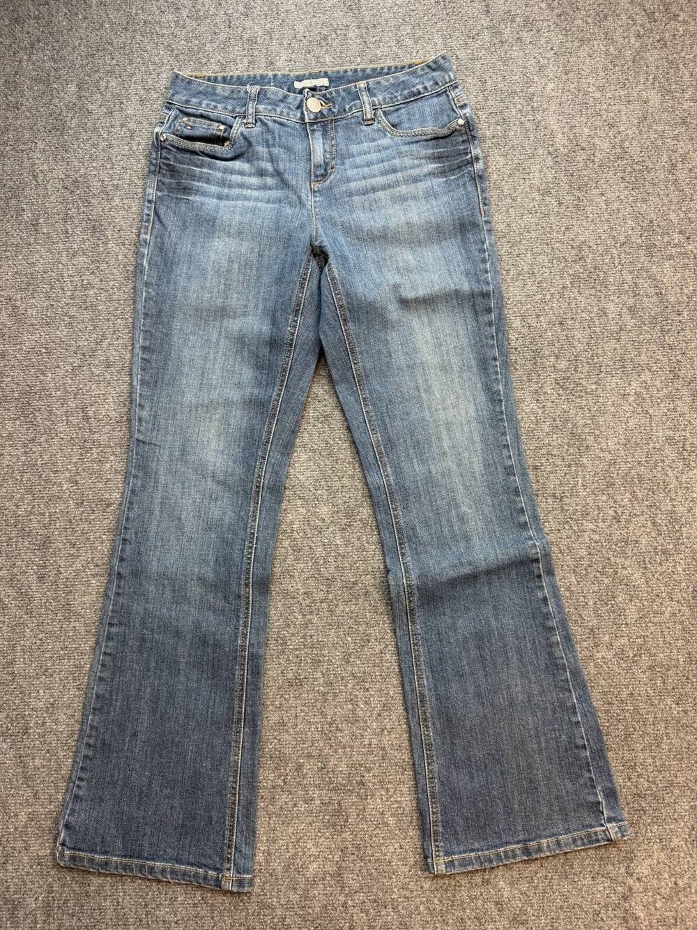Tommy Hilfiger Women’s Jeans Size 4R Bootcut Medium Wash Blue Denim